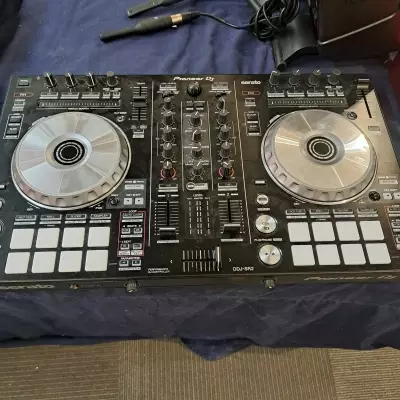 Pioneer - DDJ-SR2